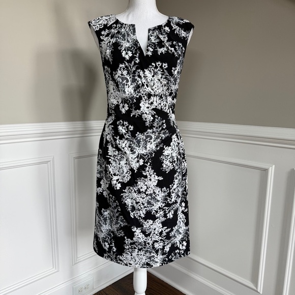 Adrianna Papell Elegant Black and White Floral Dress Size 4 - Picture 1 of 8